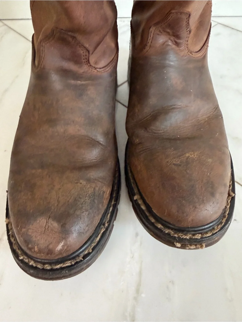 Rocky Men’s 9.5 brown leather midcalf round toe pull on comfort work boots